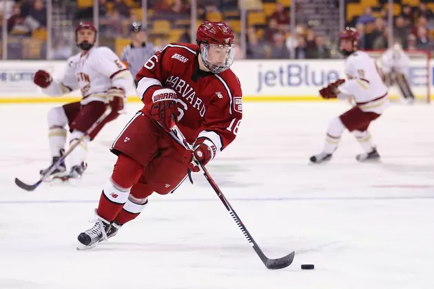 Donato Up For College Hockey Top Award [VIDEO]