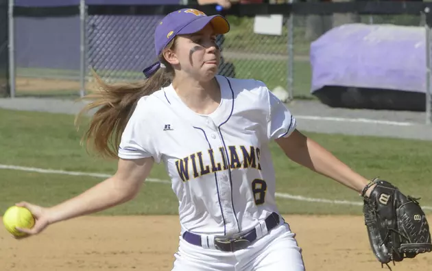 NCAA Regional: Ephs Beat Eagles [VIDEO]