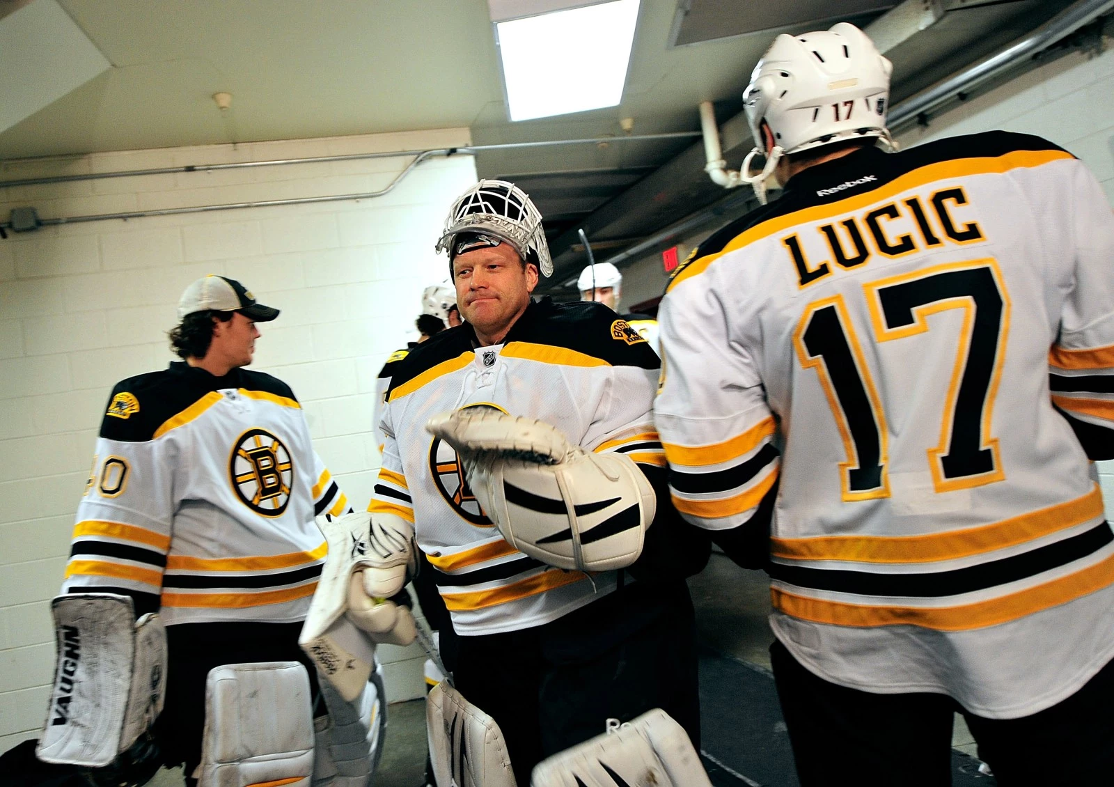 Boston Bruins: Tim Thomas Heads to US Hockey Hall of Fame