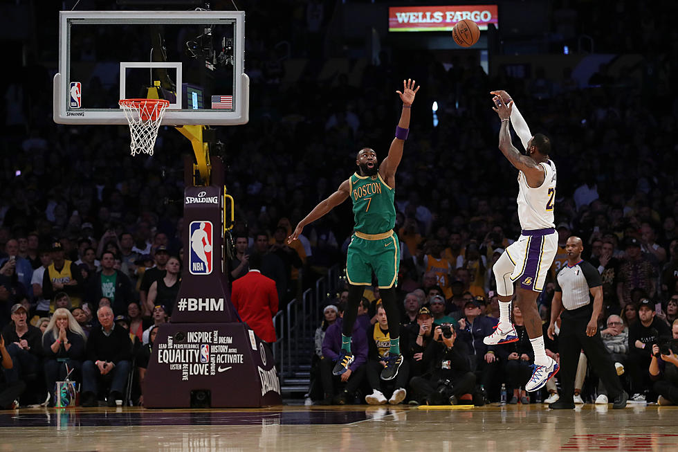 LeBron’s clutch jumper sends Lakers past Celtics 114-112