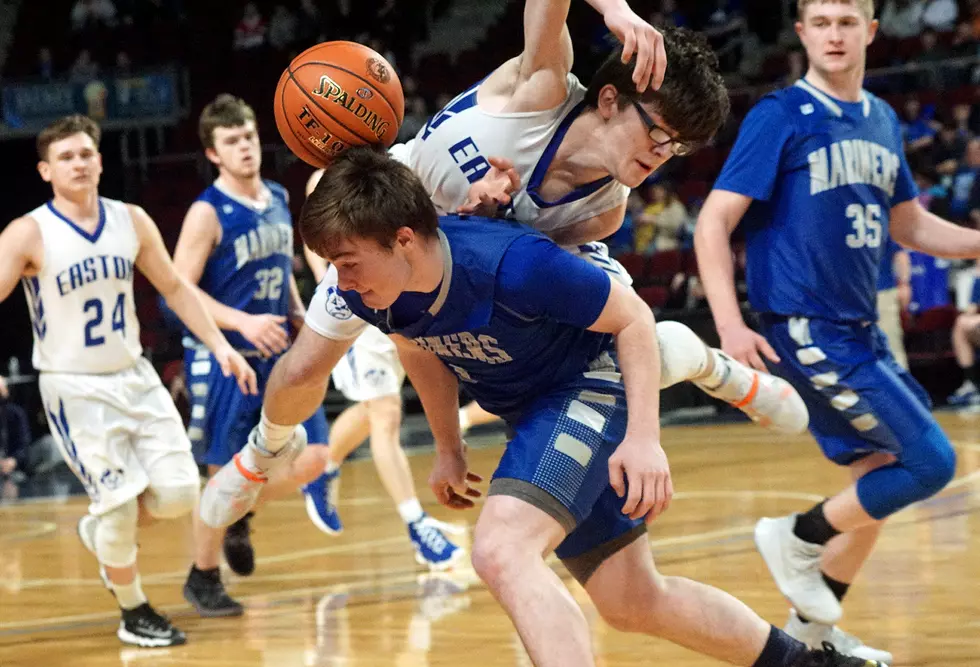 Easton Holds Off Deer Isle-Stonington in Class D Nail-biter [BOYS]