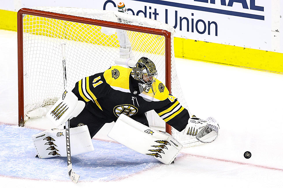 Bergeron, Bruins beat Hurricanes 2-1 to advance in playoffs