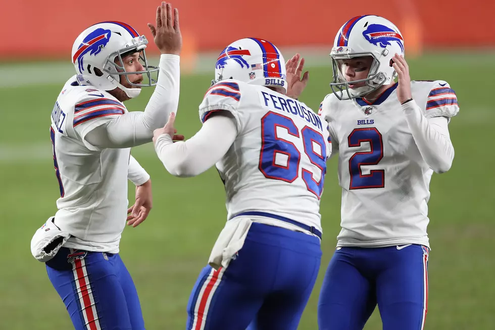 Bills Beat Broncos 48-19 for 1st AFC East Crown Since 1995