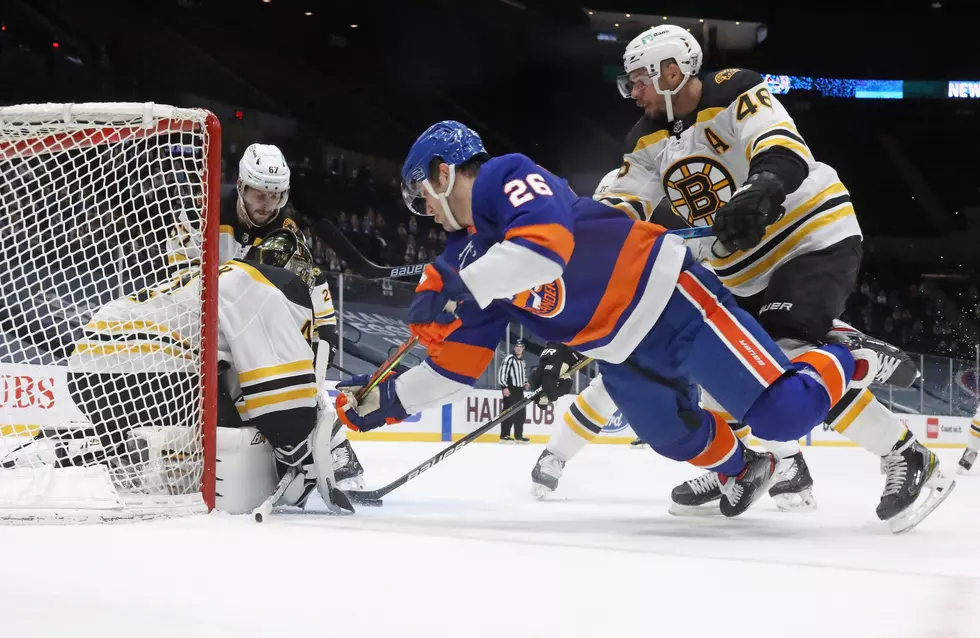 Beauvillier lifts Islanders past Bruins 2-1 in shootout