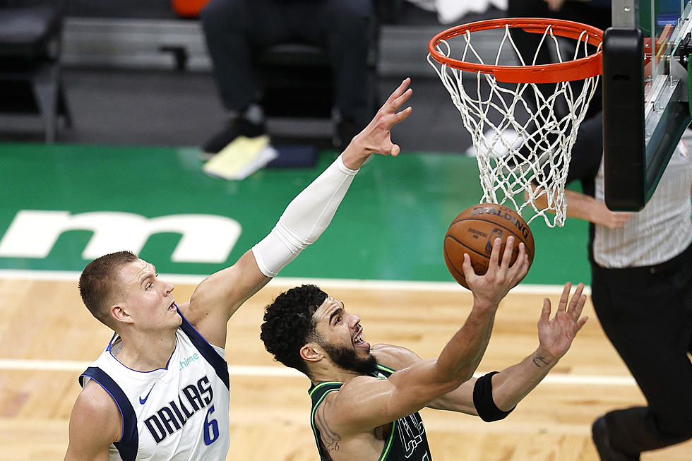 Doncic&#8217;s scores 36, leads Mavericks past Celtics 113-108