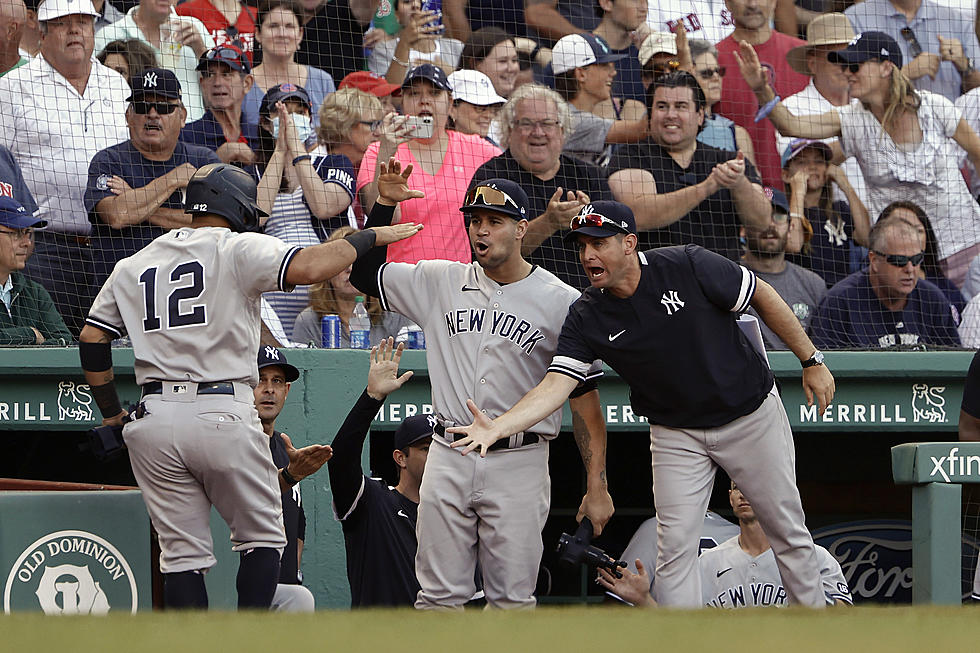 Odor, Yankees rally in 8th, end Boston&#8217;s 4-game win streak