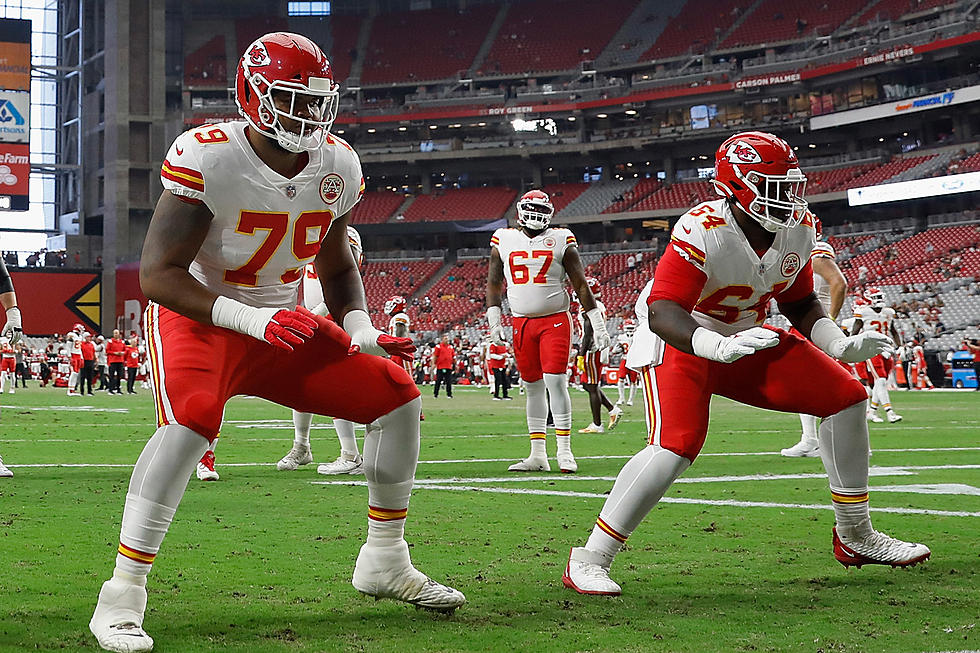 Chiefs Trade OL Durant to Patriots for 7th-round 2022 Pick