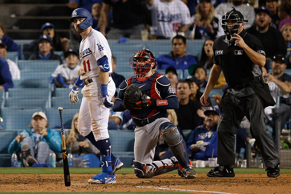 Taylor Hits 3 HRs, Dodgers Beat Braves 11-2 to Extend NLCS