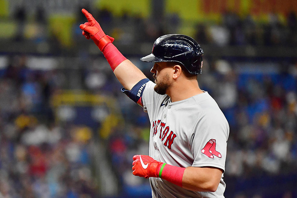 AP Source: Schwarber, Phils Agree to Deal for About $80M