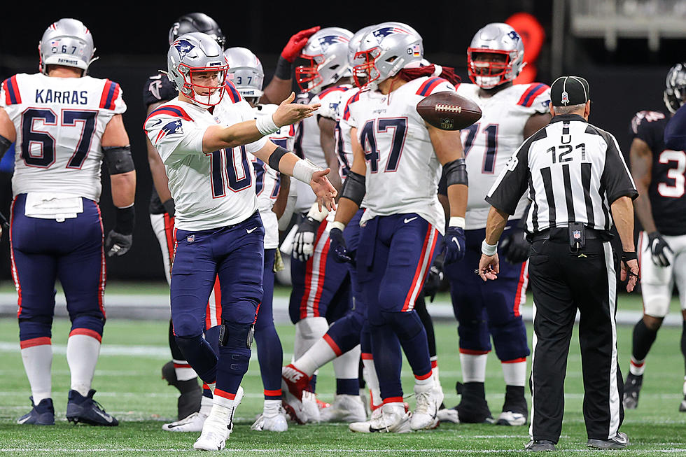 Swaggering Pats stifle Falcons 25-0 for 5th straight victory