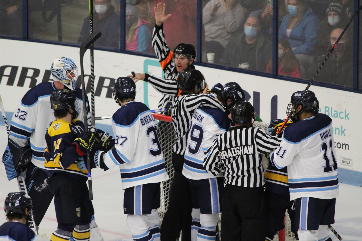 Maine Men's Ice Hockey on X: BLACK BEARS WIN! Maine: 5 Northeastern: 4!  #MaineUp  / X