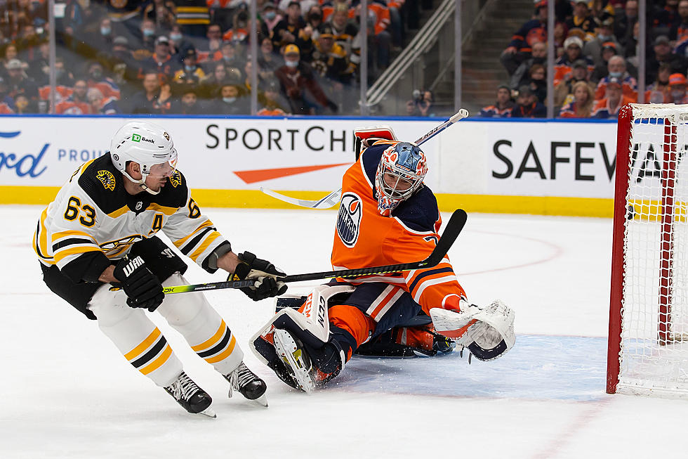 Grzelcyk scores late in 3rd period, Bruins beat Oilers 3-2