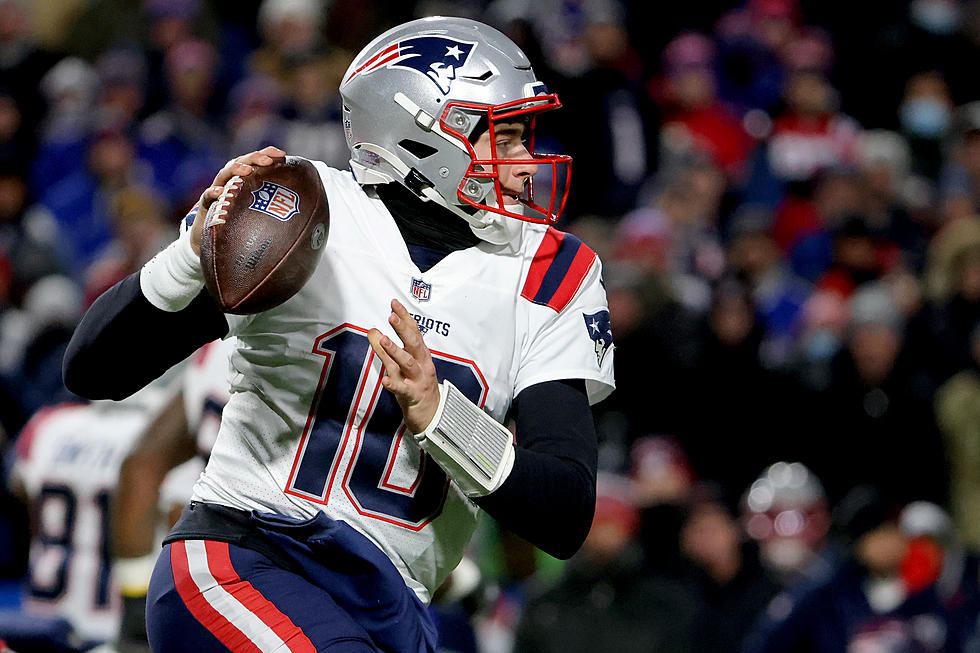 Patriots throw fewest passes in an NFL game since 1974