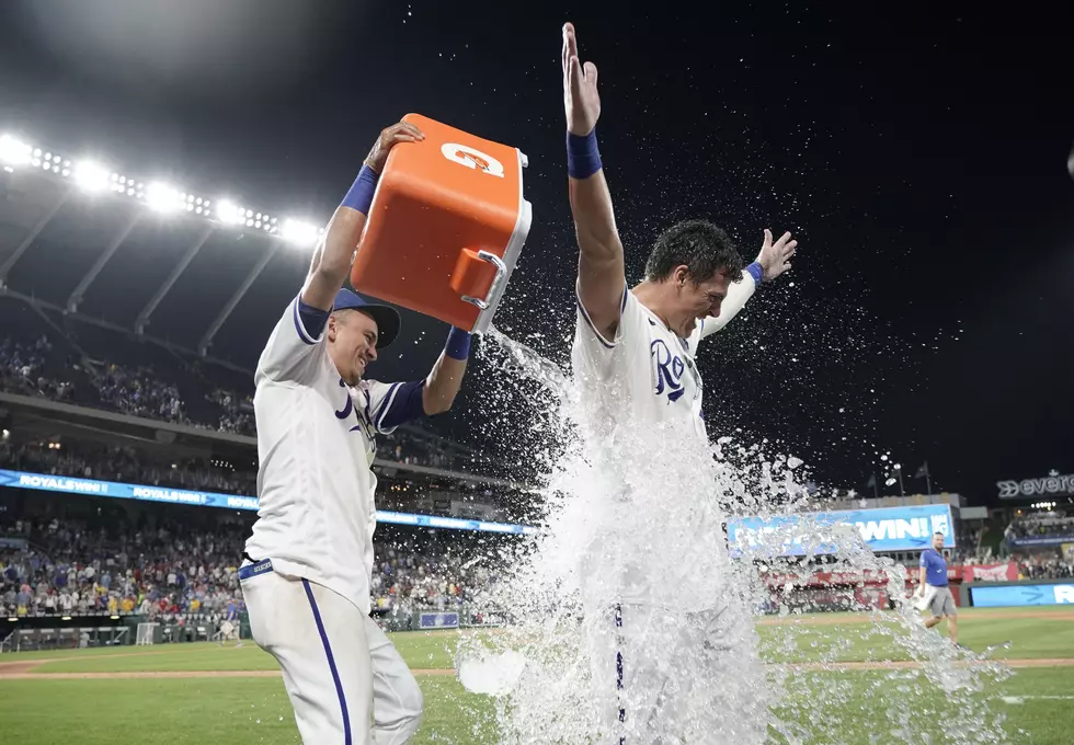 Pratto&#8217;s 9th-inning Homer Gives Royals 5-4 Win Over Red Sox