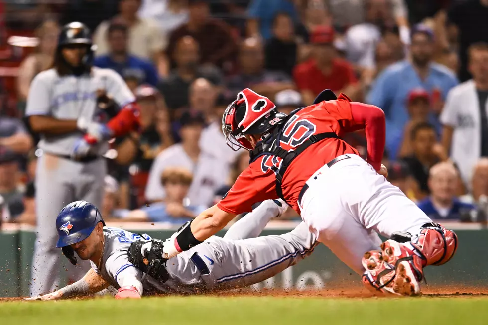 Blue Jays Survive 9th, Win 6-5 in 10th to Sweep Red Sox