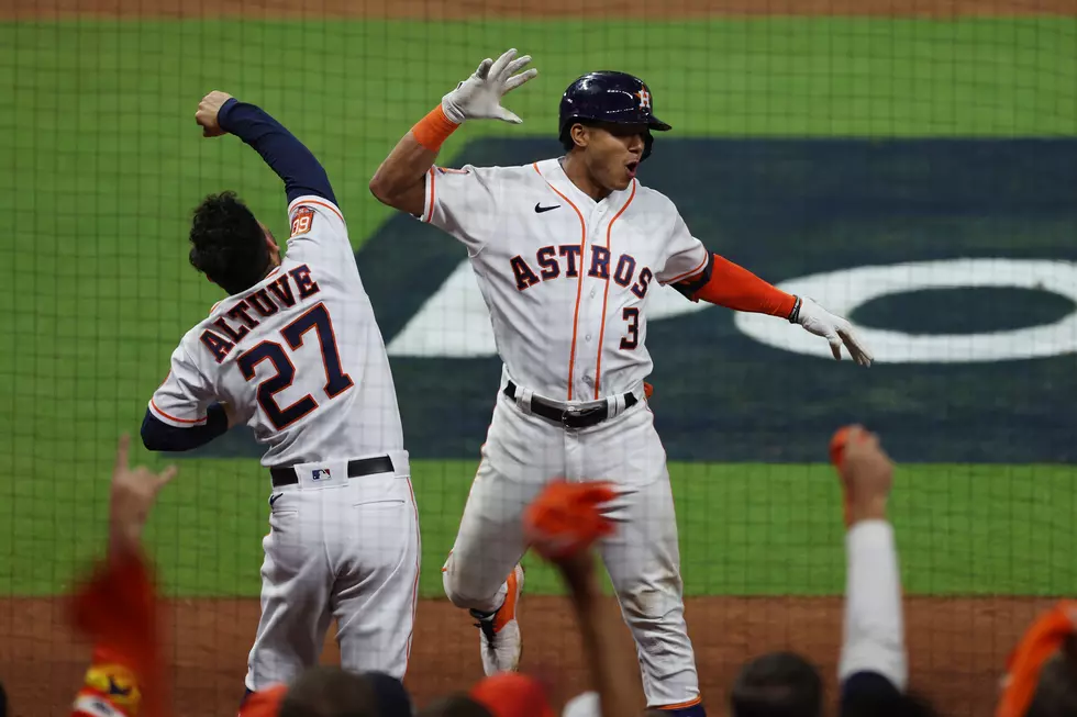 Former Black Bear Jeremy Pena Goes 3-4 with Homer as Astros Beat Yankees 4-2 [VIDEO]