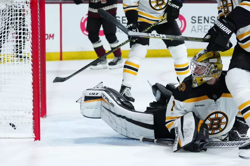Coyotes End 19-game Losing Streak to Bruins with 4-3 Win