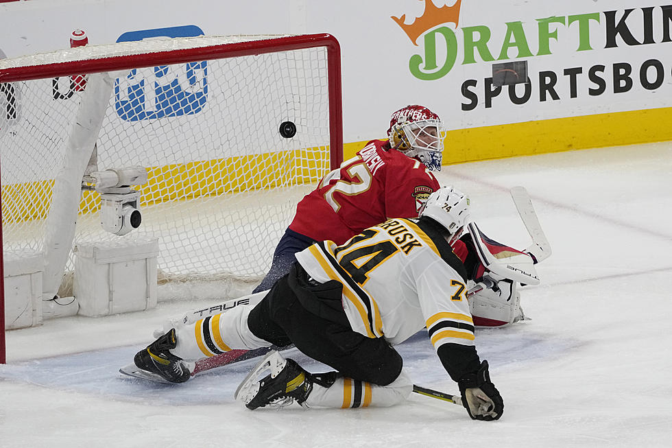Bruins Top Panthers 6-2, Take 3-1 Lead in 1st-round Series