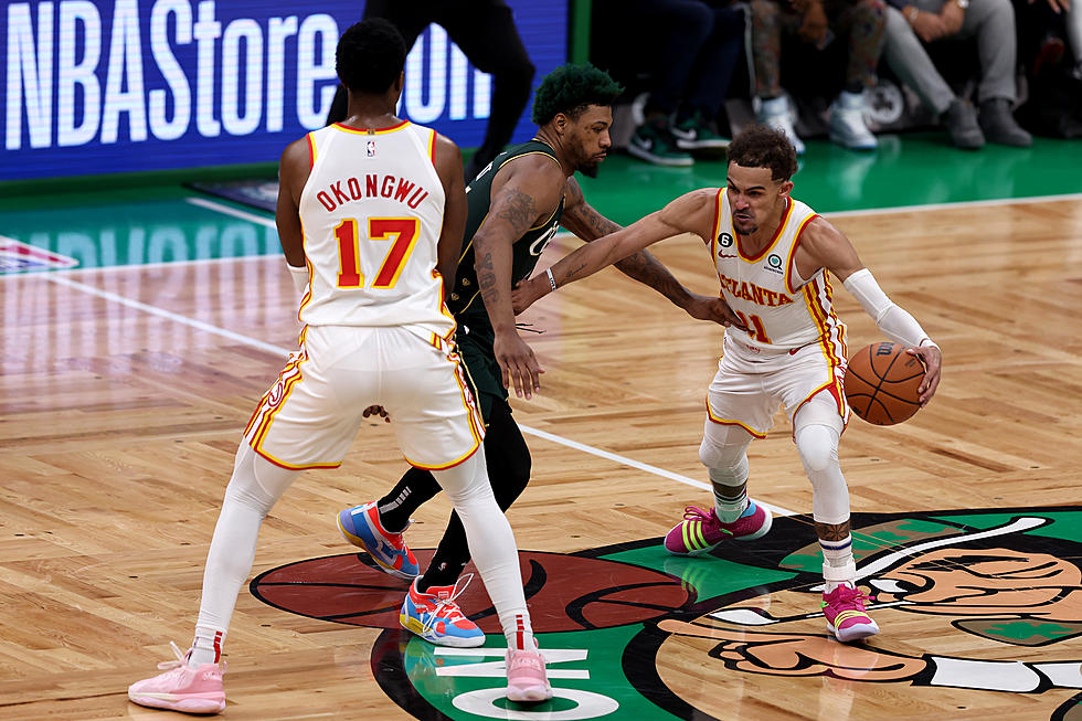 Young&#8217;s Long 3 Lifts Hawks to 119-117 Win over Celtics