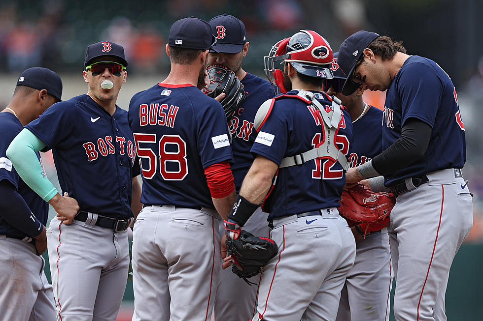 Urías Goes 4 for 4 to Carry Surging Orioles Past Red Sox 6-2