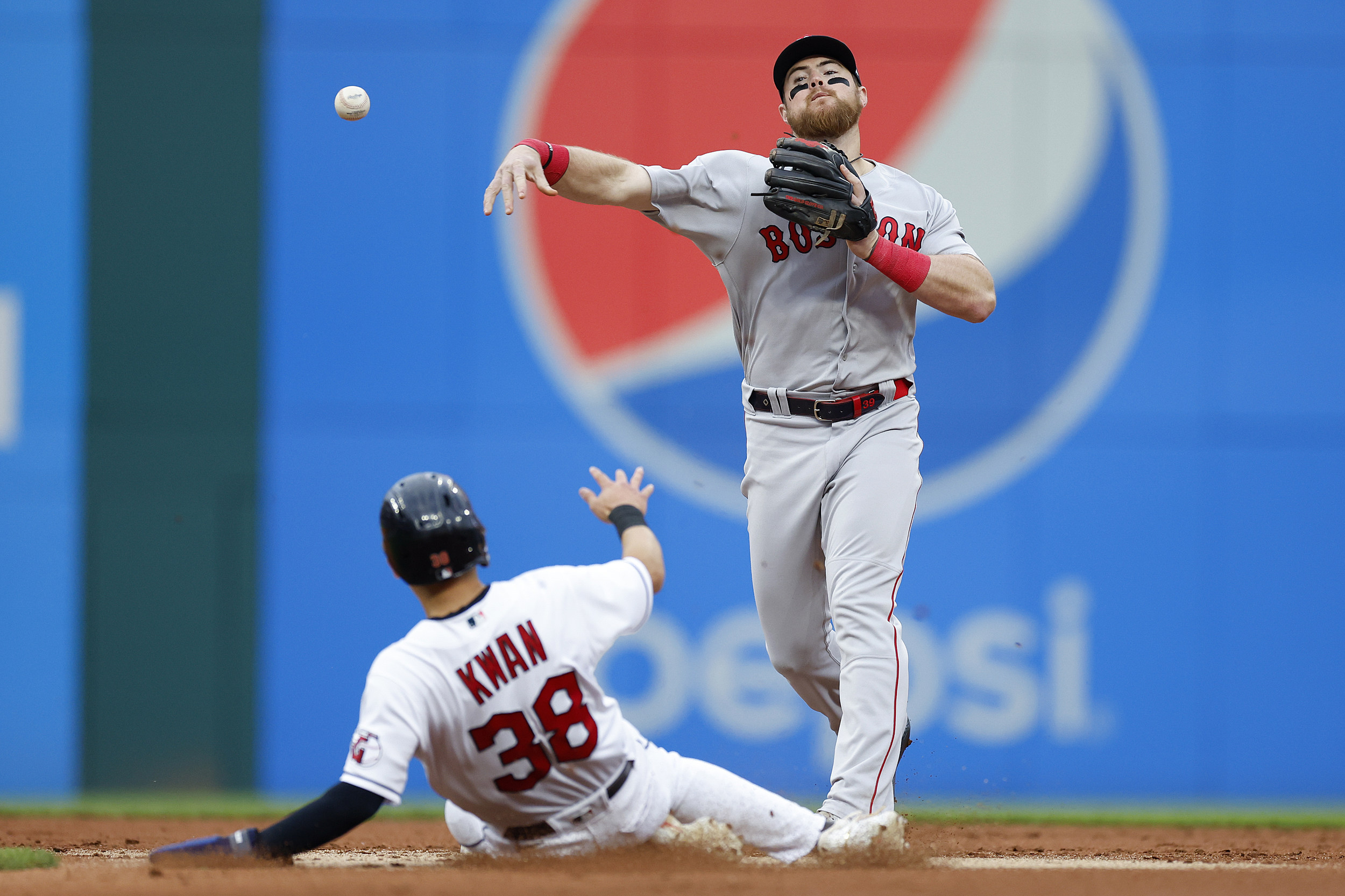 Garrett Whitlock, Justin Turner power Red Sox to 2-1 win over