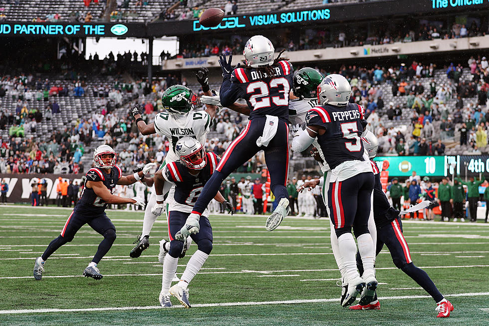 Patriots Beat Jets 15-10 to Extend their Winning Streak to 15 Straight over New York