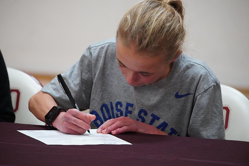 Orono&#8217;s Ruth White Signs National Letter of Intent to Run at Boise State