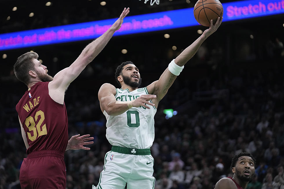 Celtics improve to 12-0 at home behind Jayson Tatum&#8217;s 27 points in 116-107 win over Cavs