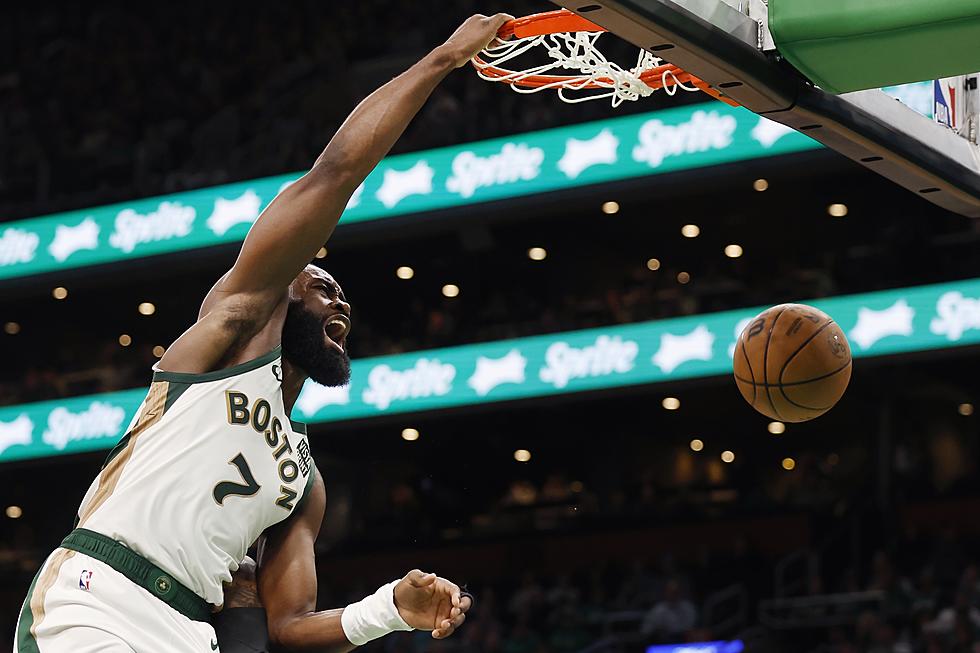 Brown scores 31 points, sets up Kornet’s tiebreaking basket as Celtics beat Raptors 120-118