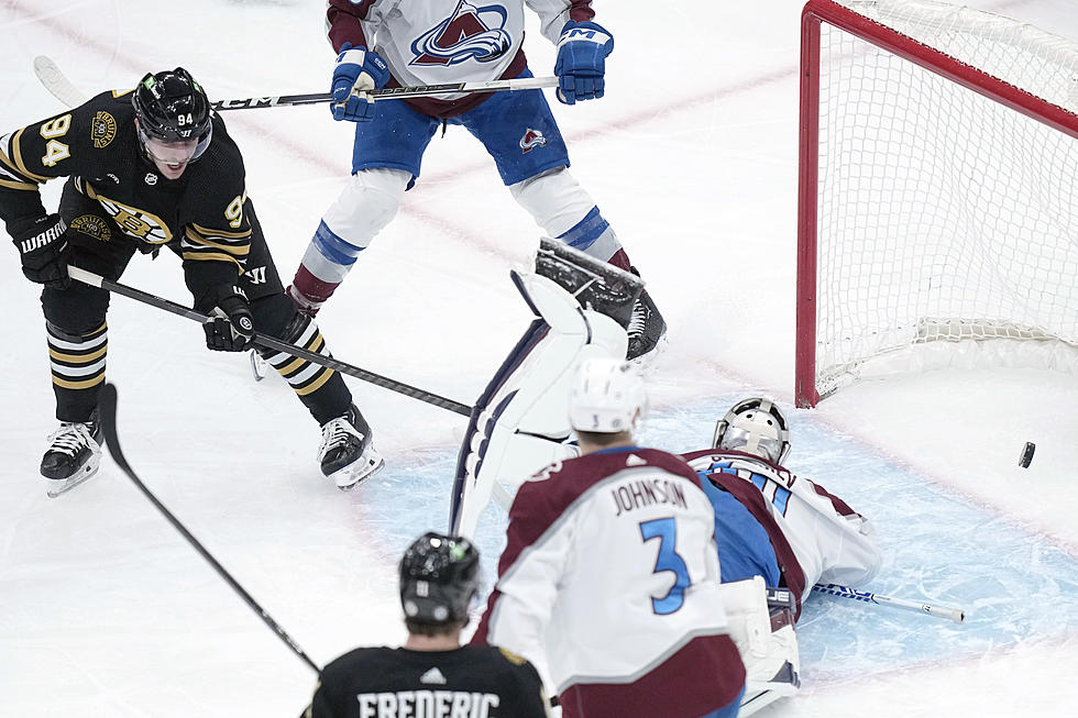 David Pastrnak scores hat trick, Bruins beat Avalanche 5-2; Cale Makar falls just shy of Bobby Orr