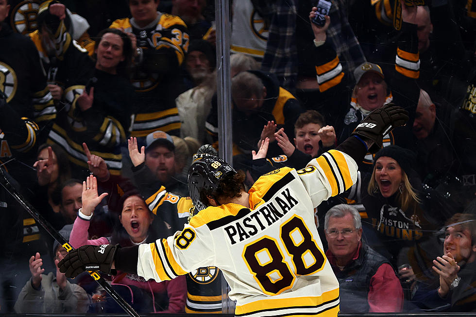 Marchand has 11th straight 20-goal season, Heinen gets 1st hat trick as Bruins beat Canadiens 9-4