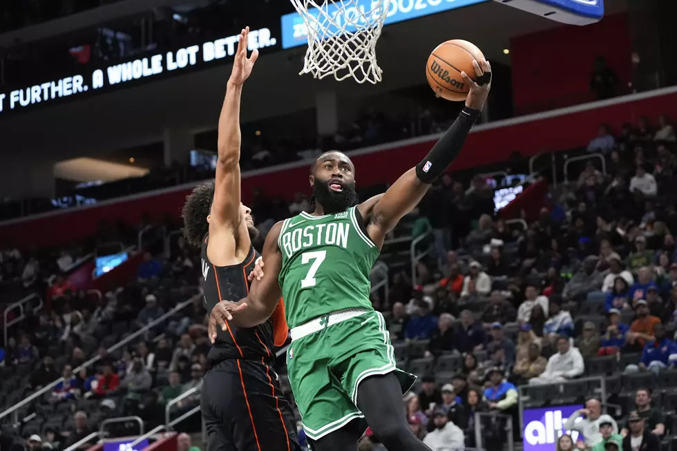 Jaylen Brown scores 33 points, NBA-leading Celtics beat Pistons 129-102 for 8th straight win