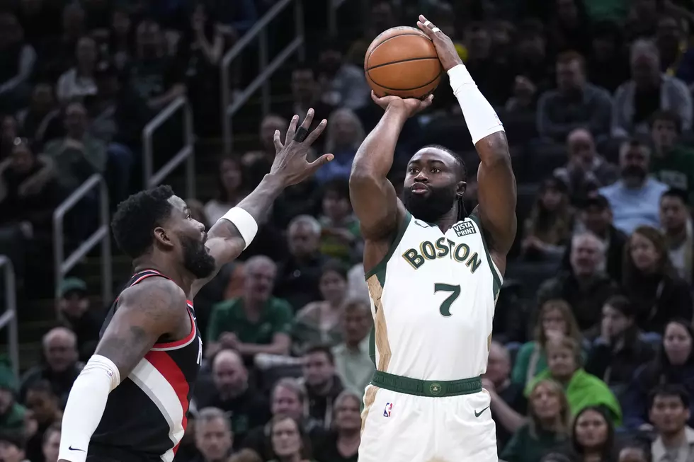 Jaylen Brown scores 26 points and reaches 10,000 in his career in Celtics’ 124-107 win over Portland