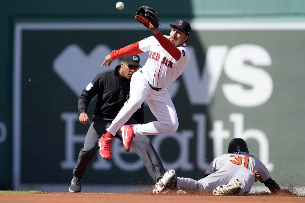 Colton Cowser has 4 RBIs, Corbin Burnes shuts down Boston&#8217;s bats as Orioles beat Red Sox 7-1