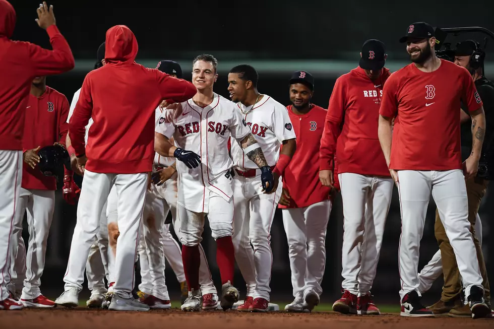 Tyler O&#8217;Neill&#8217;s bloop single lifts Boston Red Sox past Chicago Cubs 5-4