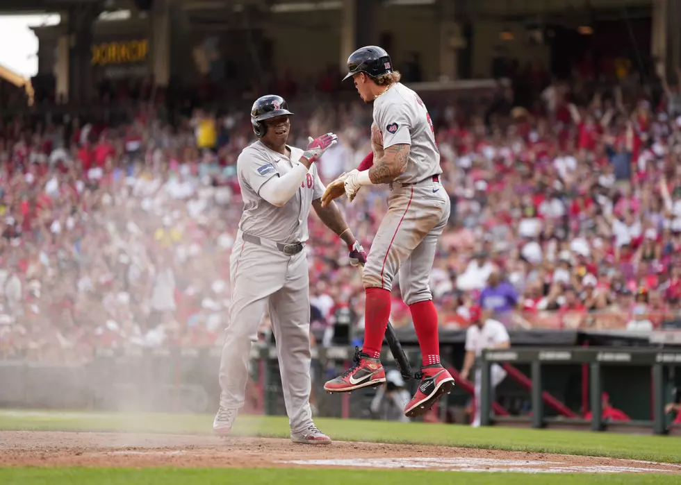 Red Sox Rally with 2 Runs in 8th Inning to Beat Reds 4-3 [VIDEO]