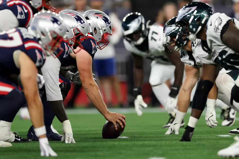 Tommy DeVito Throws TD pass, Ja’Quinden Jackson Taken Off in Ambulance as Patriots Beat Eagles 24-21