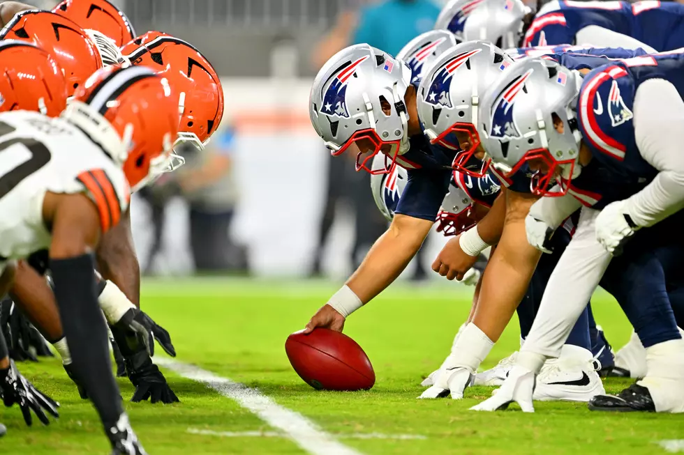 Gabriel, Green Make Cases for 3rd QB Spot in Browns’ 37-13 Win over Patriots