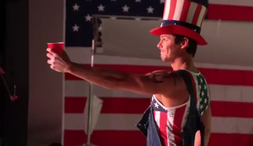 Earl Dibbles Jr. Goes Behind-the-Scenes of ‘Merica’ Music Video