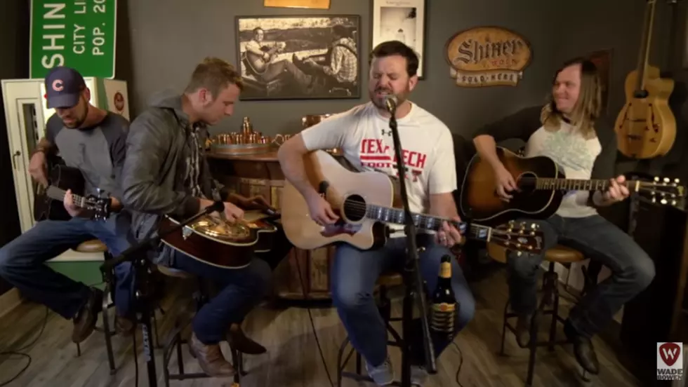 Wade Bowen Covers ‘Lookin’ Out My Backdoor’ in Latest Installment of ‘Garage Mahal’