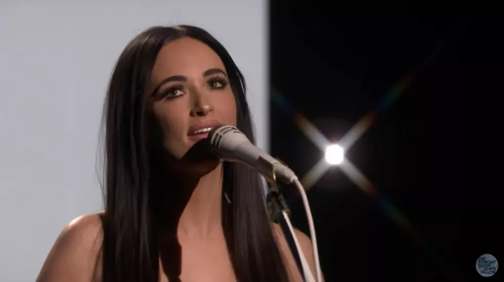 Kacey Debuts ‘Space Cowboy’ on ‘Tonight Show’