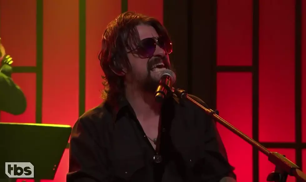 Shooter Jennings Gets Groovy On Conan