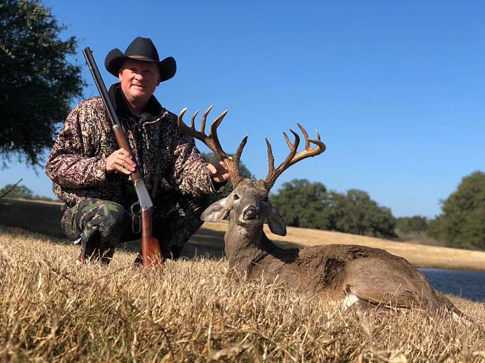 Kevin Fowler Bags Buck with 105-year-old Winchester 1894