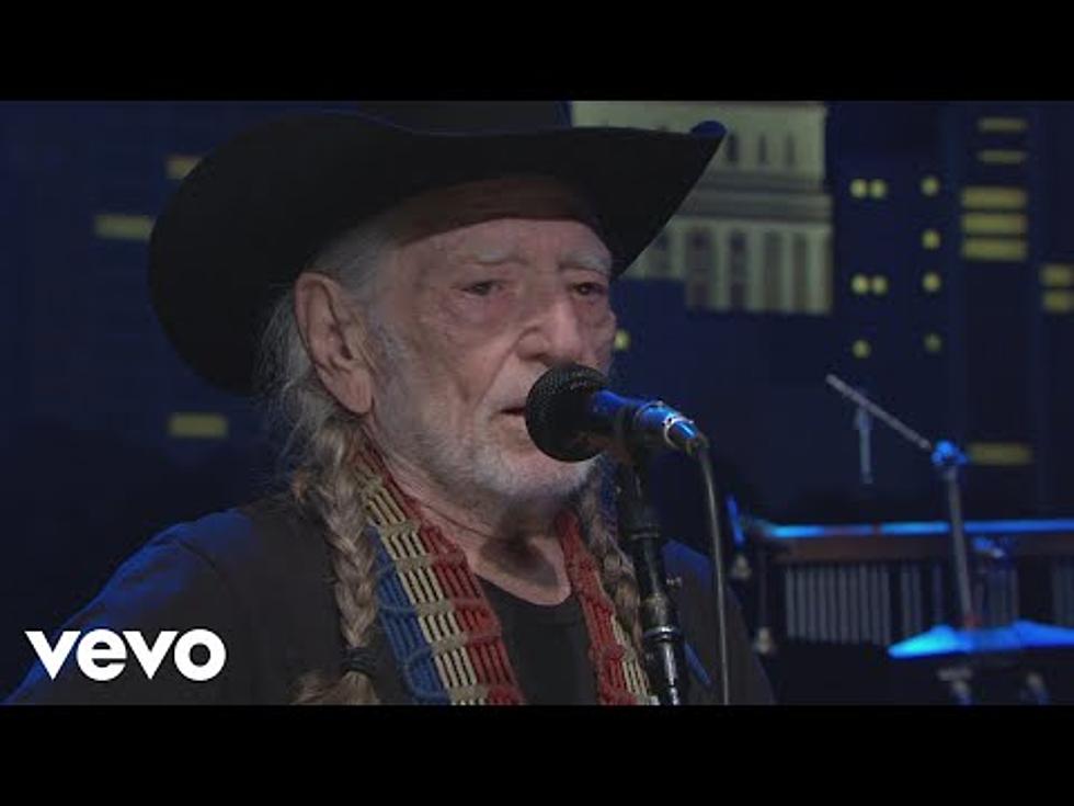 Willie Nelson Sings 'Funny How Time Slips Away' on ACL