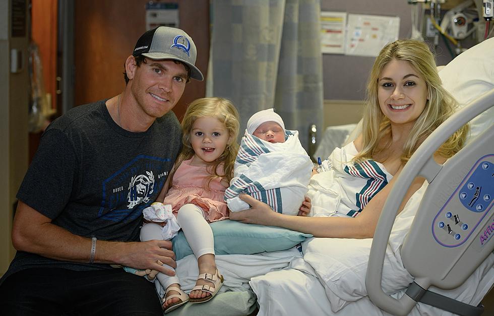 Curtis Grimes and Wife Brooke Welcome New Baby