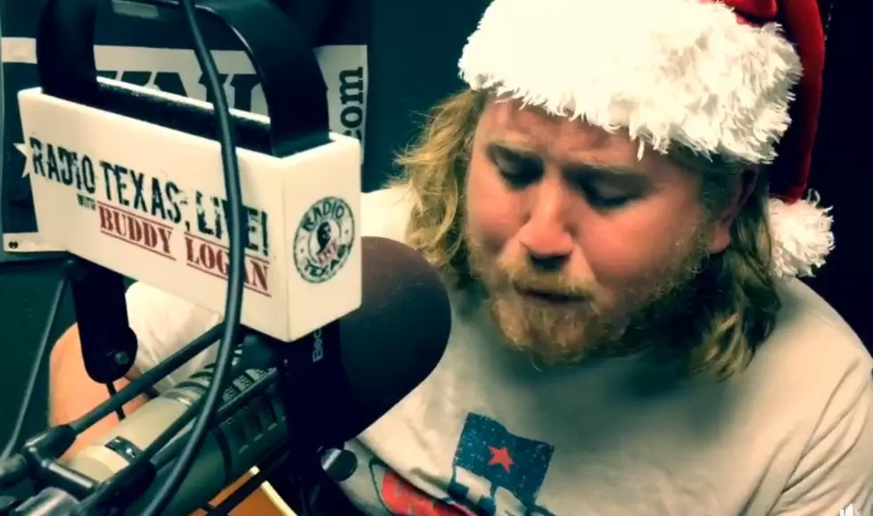 William Clark Green Sings 'Have Yourself A Merry Little Christmas