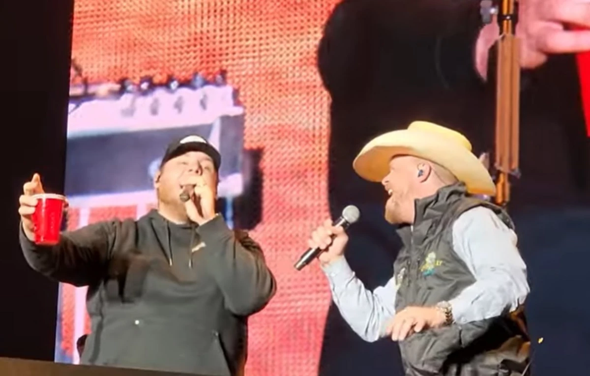 Cody Johnson, Luke Combs Sang The Hell Outta 'Dust on the Bottle'