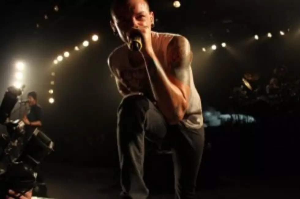 Chester&#8217;s &#8220;Stupid&#8221; Injuries Won&#8217;t Stop Linkin Park