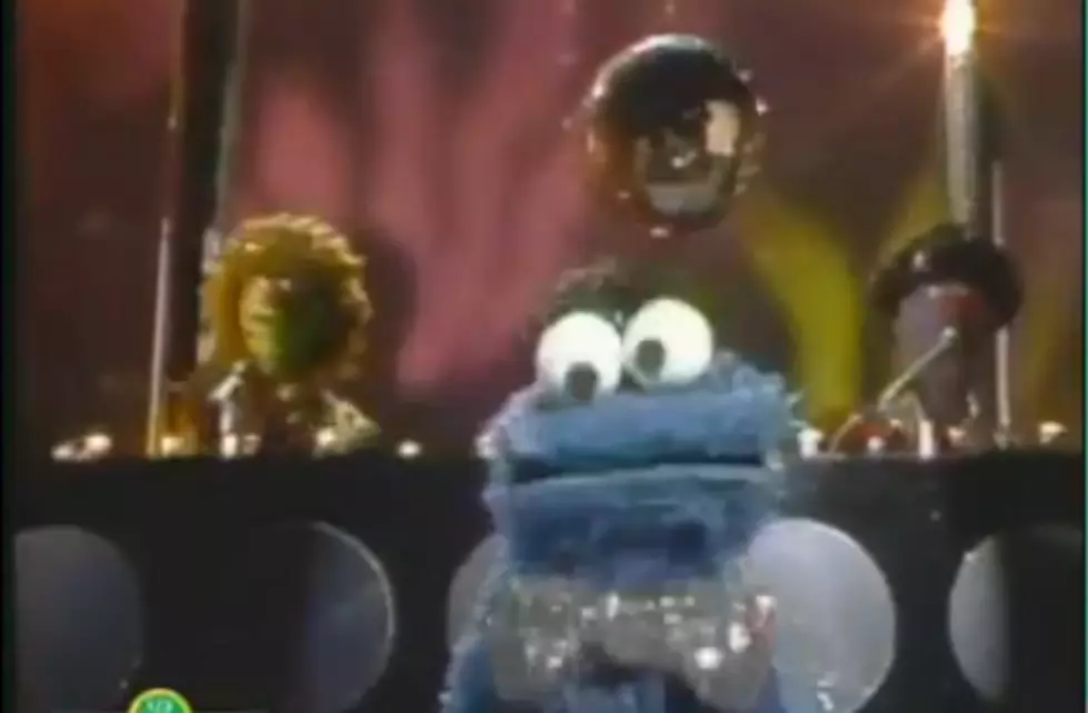 The Cookie Monster/Tom Waits Mashup [Video]