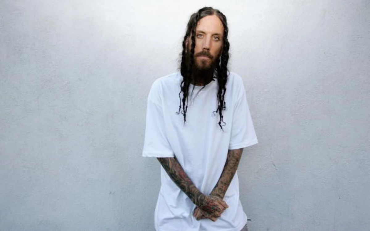 Former KORN Guitarist BRIAN ‘HEAD’ WELCH To Release ‘Paralyzed’ Single